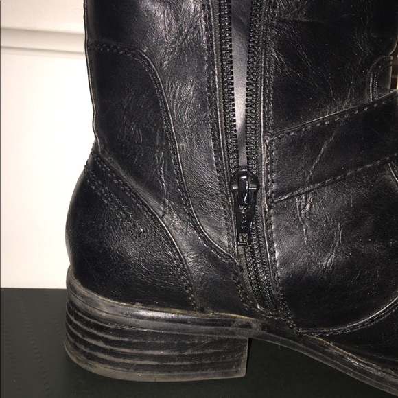 Black booties - Picture 2 of 2